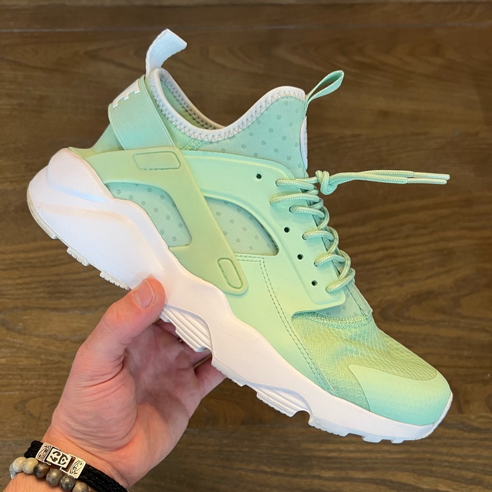 Women’s Nike Huarache